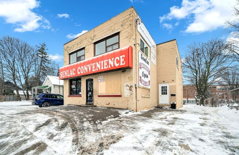 Upper-235 Senlac Road, Toronto | Image 1