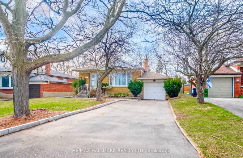 131 Searle Avenue, Toronto | Image 1