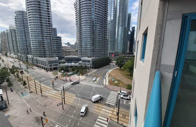 1012-77 Harbour Square, Toronto | Image 1
