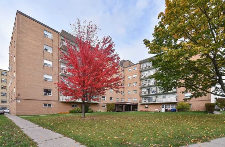 202-8 Kingsbridge Court, Toronto | Image 1