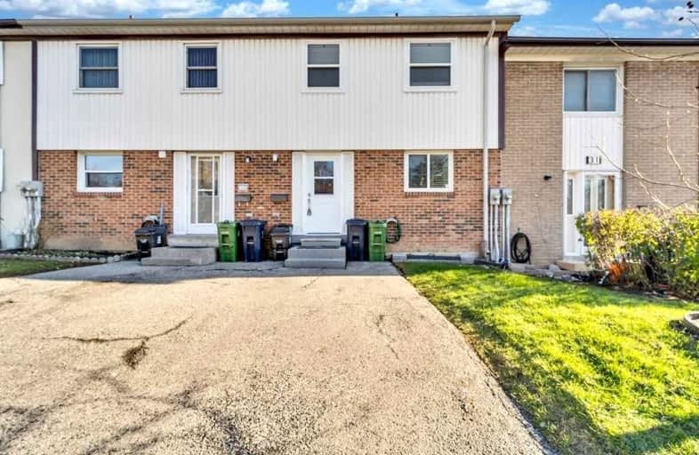 65-33 Crab Apple Way, Toronto | Image 1