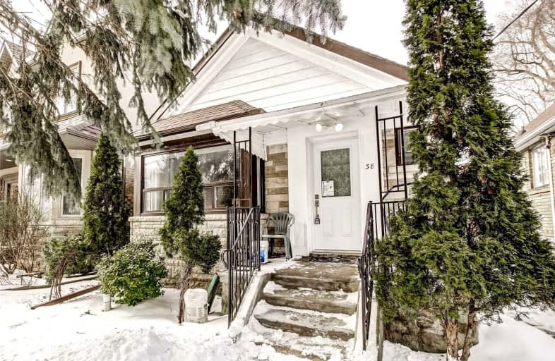 38 Camberwell Road, Toronto | Image 1