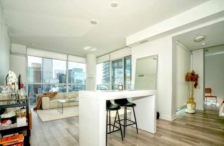 3610-290 Adelaide Street West, Toronto | Image 1