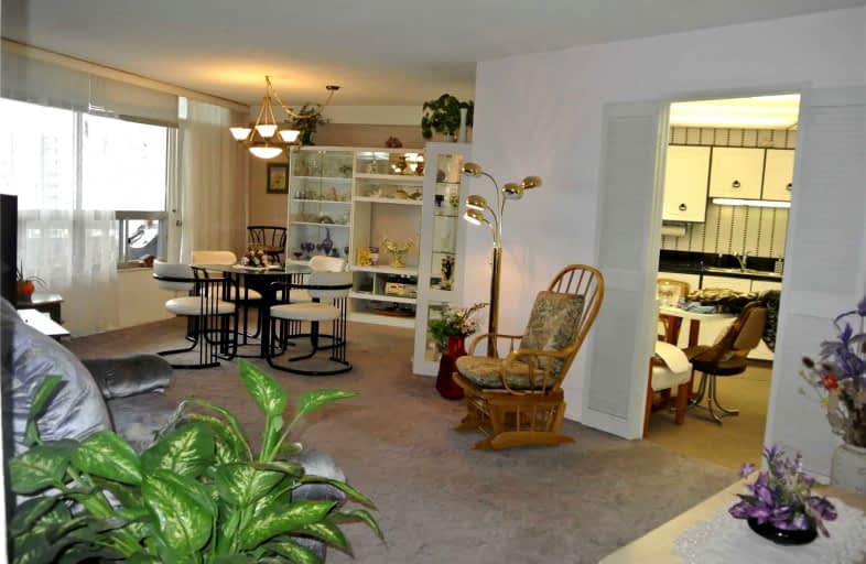 1907-20 Edgecliff Golfway, Toronto | Image 1