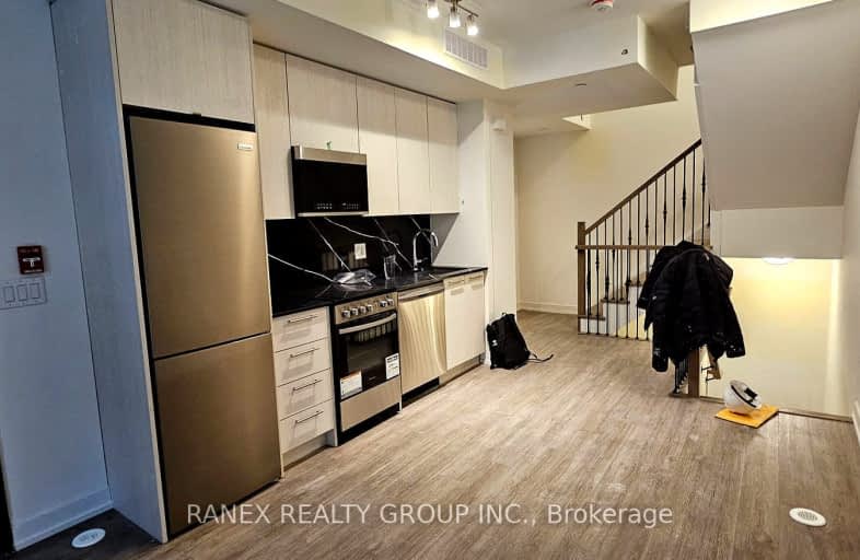 Th28-847 Sheppard Avenue W Avenue West, Toronto | Image 1