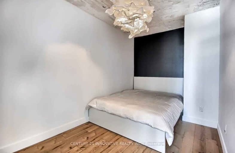 2412-33 Harbour Square, Toronto | Image 1
