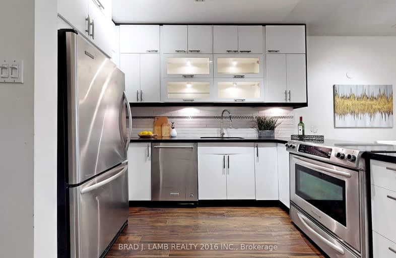 904-393 King Street West, Toronto | Image 1