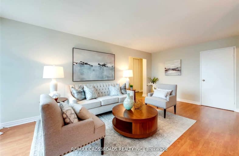 202-20 Edgecliff Golfway, Toronto | Image 1