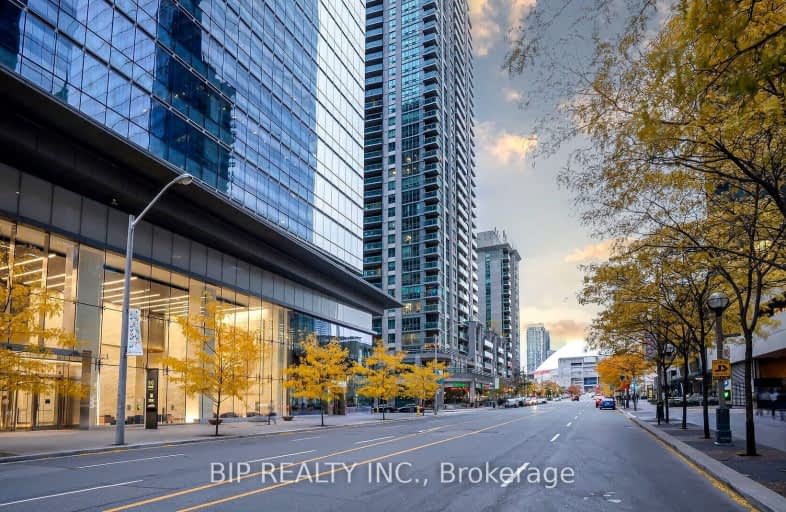 315-30 Grand Trunk Crescent, Toronto | Image 1