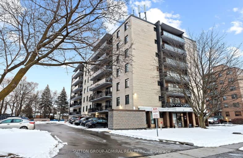 406-825 Kennedy Road North, Toronto | Image 1