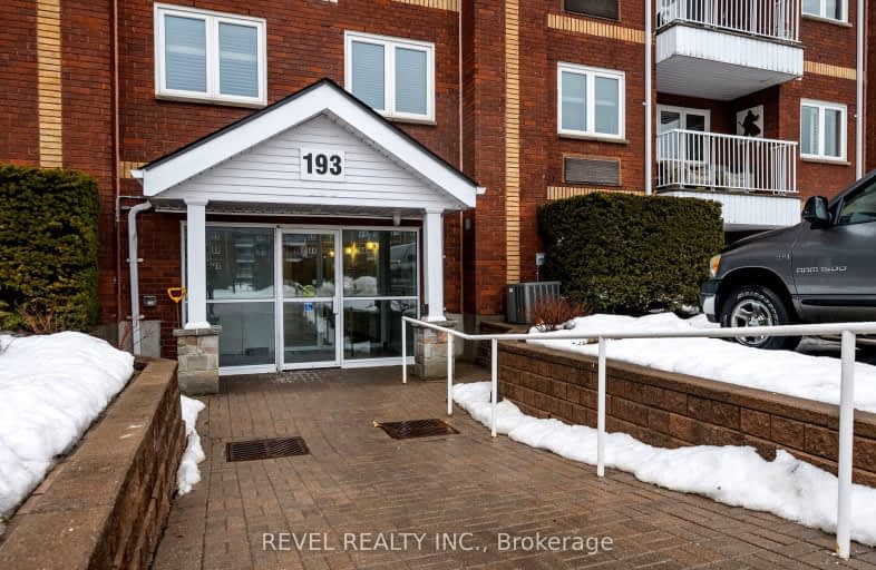 309-193 Lake Driveway West, Ajax | Image 1