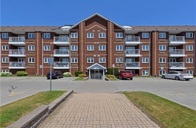 217-195 Lake Driveway West, Ajax | Image 1