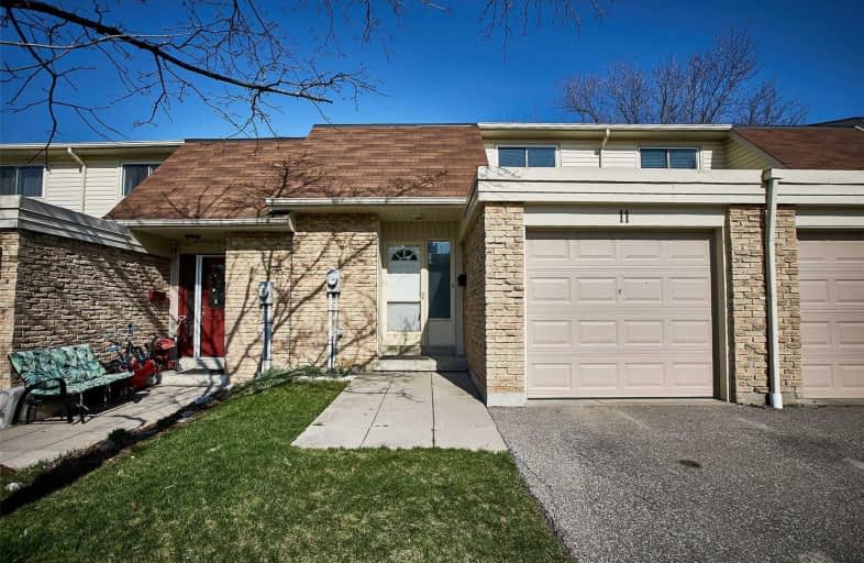 11 Chamberlain Court, Ajax | Image 1