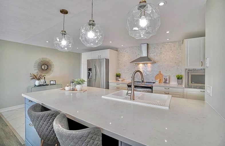 2007-80 Alton Towers Circle, Toronto | Image 1