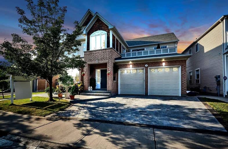 4 Moynahan Crescent, Ajax | Image 1