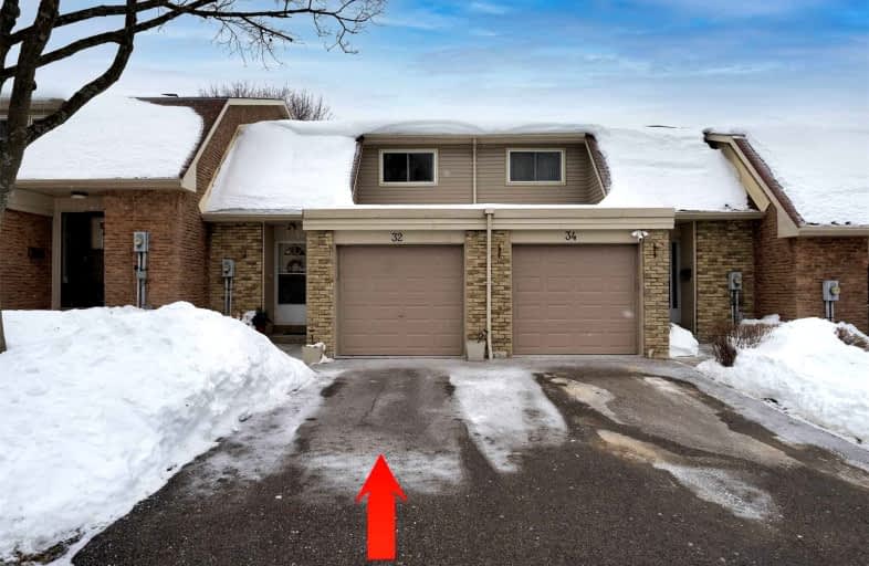 32 Robbie Crescent, Ajax | Image 1