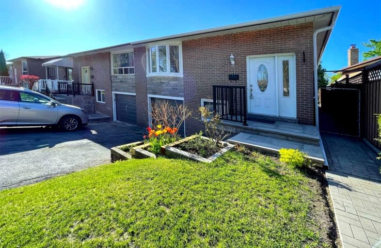 15 Earlthorpe Crescent, Toronto | Image 1
