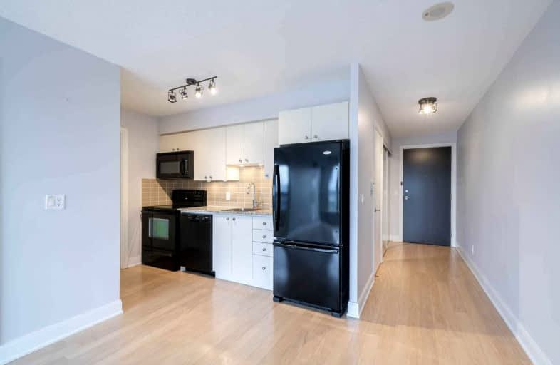 1926-135 Village Green Square, Toronto | Image 1