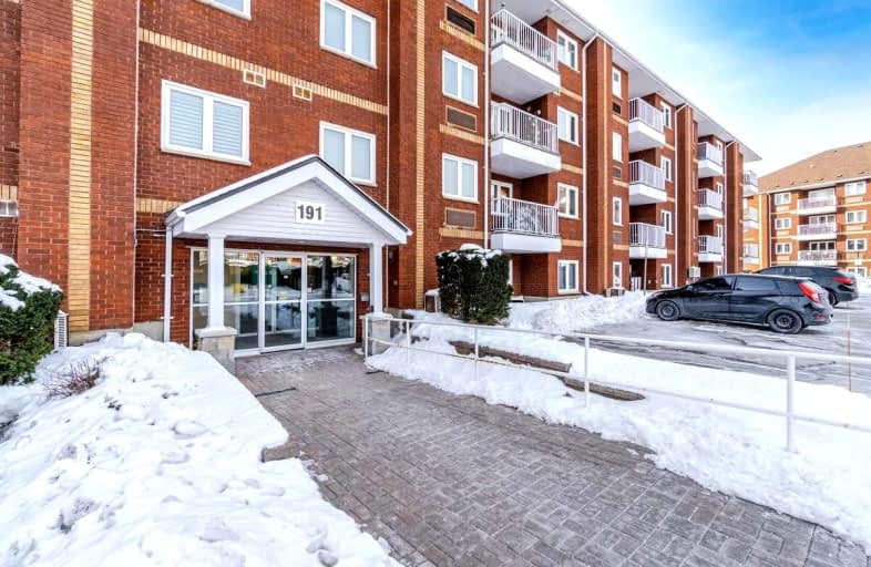 114-191 Lake Driveway West, Ajax | Image 1