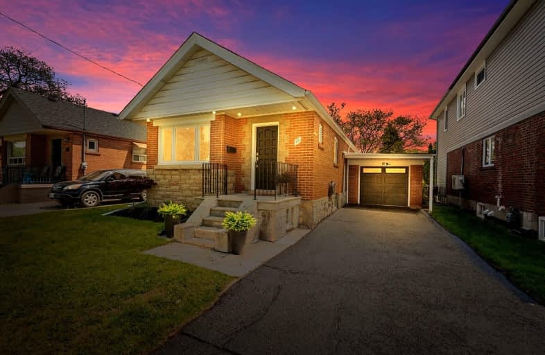 15 Clairlea Crescent, Toronto | Image 1