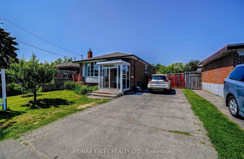 26 Sunmount Road, Toronto | Image 1