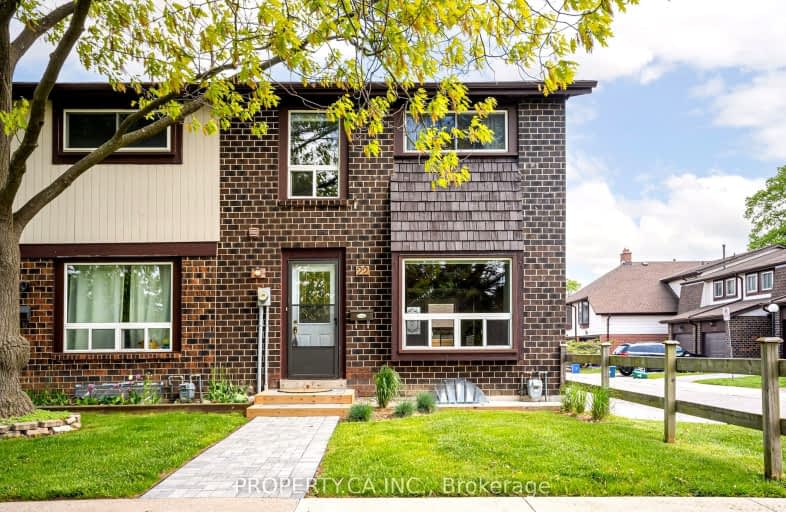 22 Crabtree Lane, Ajax | Image 1