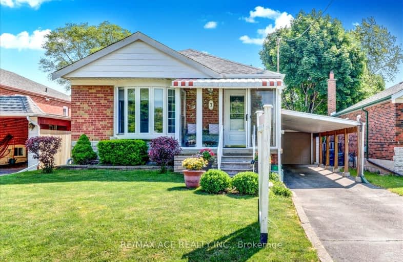 7 Maxim Crescent, Toronto | Image 1