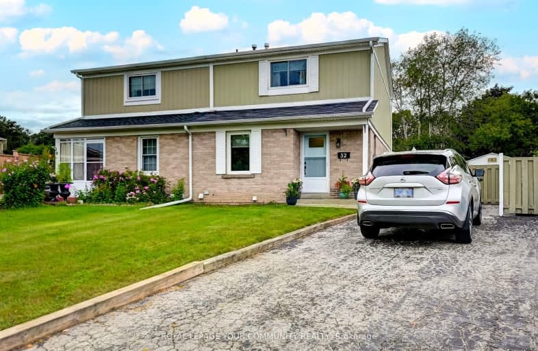 32 Stanbridge Court, Toronto | Image 1