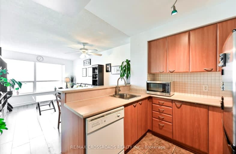 1912-38 Lee Centre Drive, Toronto | Image 1