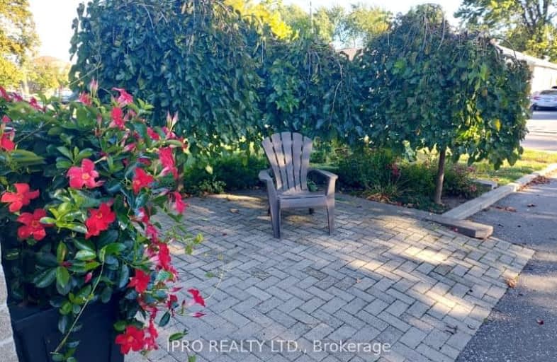 16 Billingsgate Crescent, Ajax | Image 1