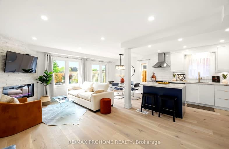 16 Chatfield Drive, Ajax | Image 1