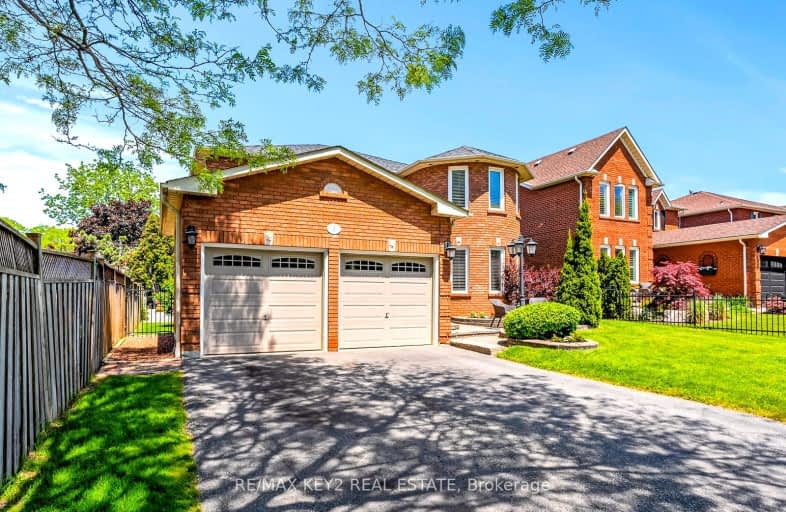 8 Mantell Crescent, Ajax | Image 1