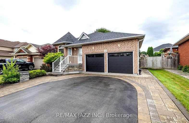 215 Niagara Drive, Oshawa | Image 1