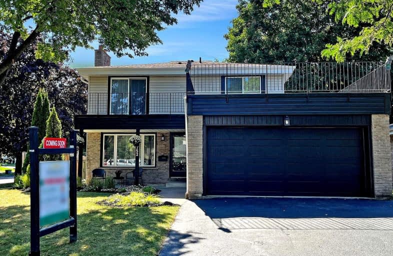 1752 Walnut Lane, Pickering | Image 1