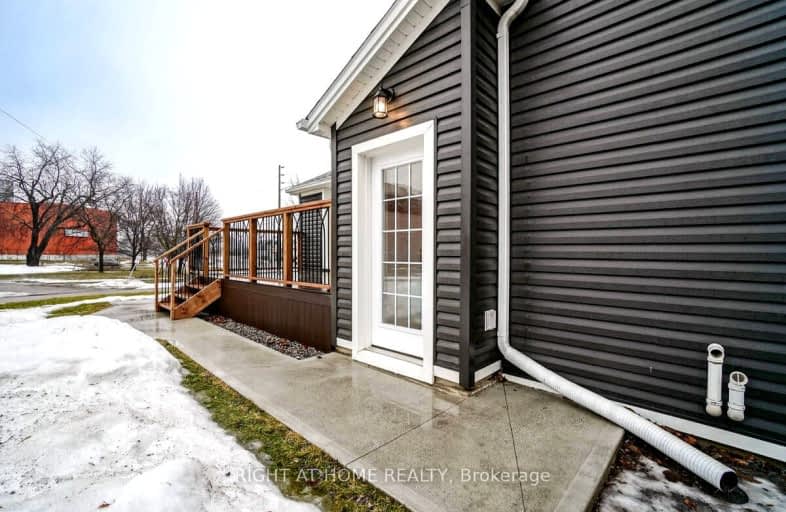 Unit -865 Simcoe Street South, Oshawa | Image 1