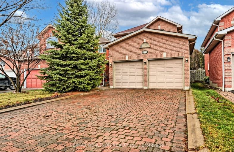 626 College Manor Drive, Newmarket | Image 1