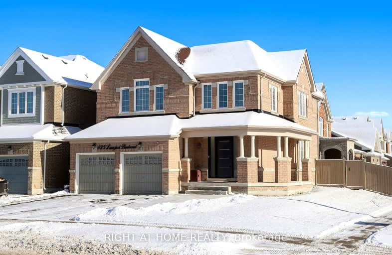 825 Langford Boulevard, Bradford West Gwillimbury | Image 1