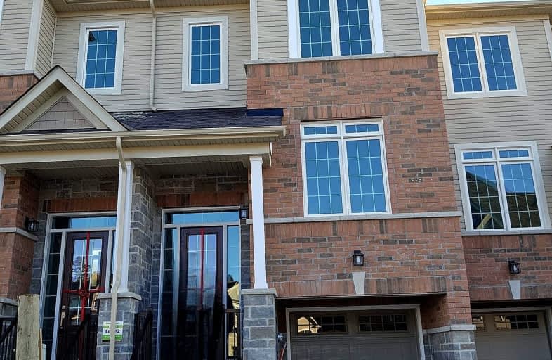 86 Lyall Stokes Circle, East Gwillimbury | Image 1