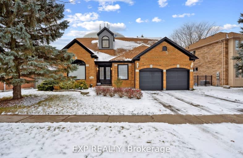 712 Foxcroft Boulevard, Newmarket | Image 1