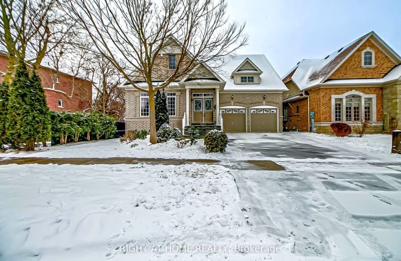 598 Foxcroft Boulevard, Newmarket | Image 1