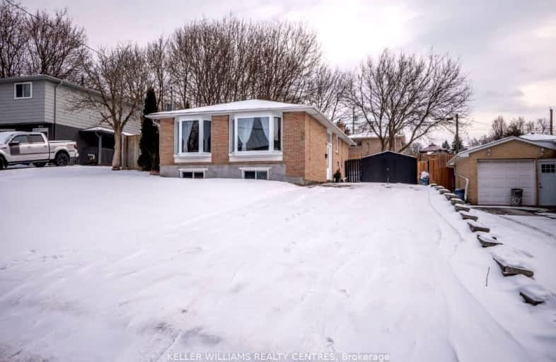 Upper-807 Greenfield Crescent, Newmarket | Image 1