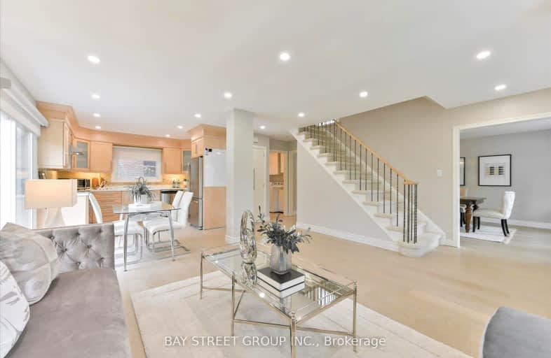 119 Simonston Boulevard, Markham | Image 1