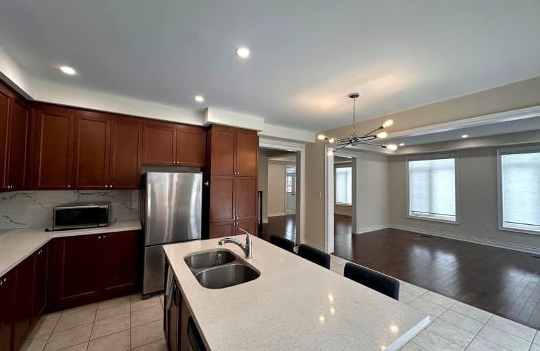 114 Walter English Drive, East Gwillimbury | Image 1