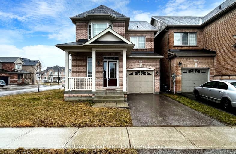 1 Green Spruce Road, Whitchurch Stouffville | Image 1