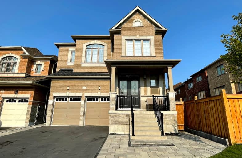 Lower-1 Prairie Grass Cres, East Gwillimbury | Image 1