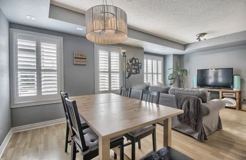 325-310 John Street, Markham | Image 1