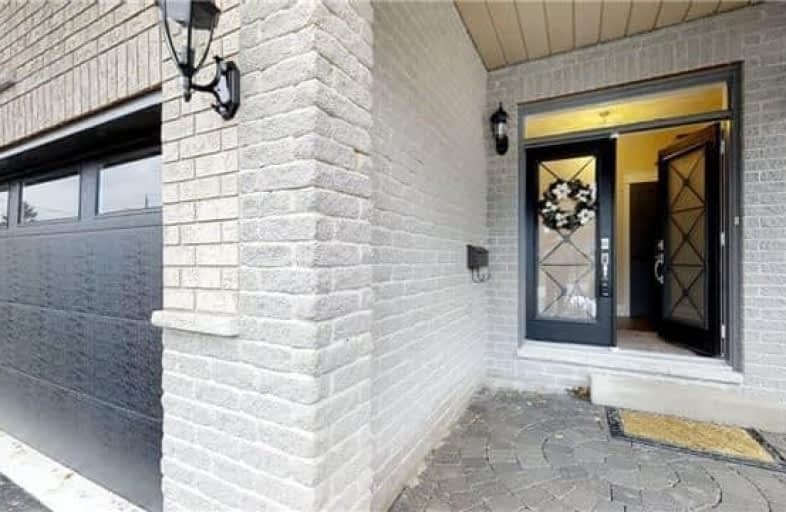 440 Oak Street, Newmarket | Image 1