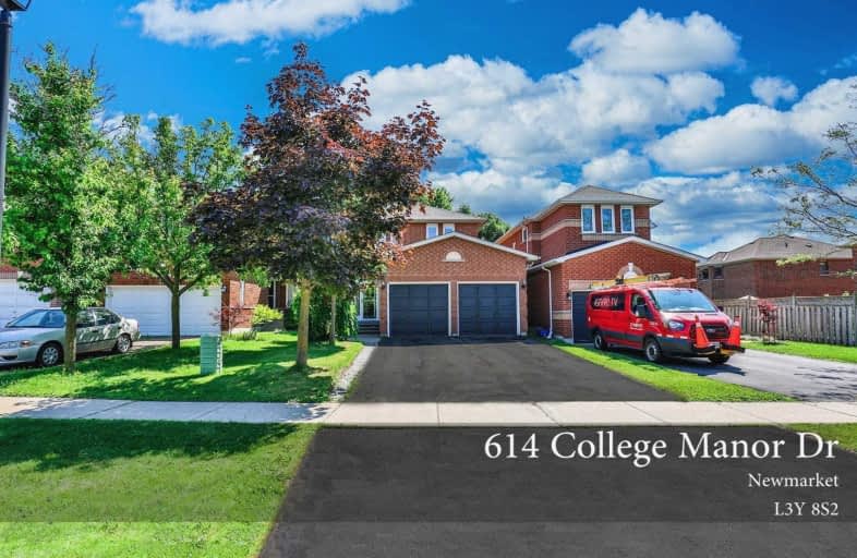 614 College Manor Drive, Newmarket | Image 1