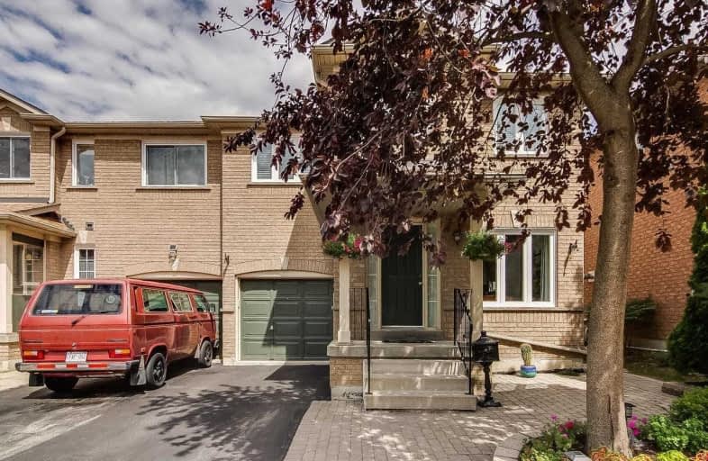 585 Lumsden Drive, Newmarket | Image 1