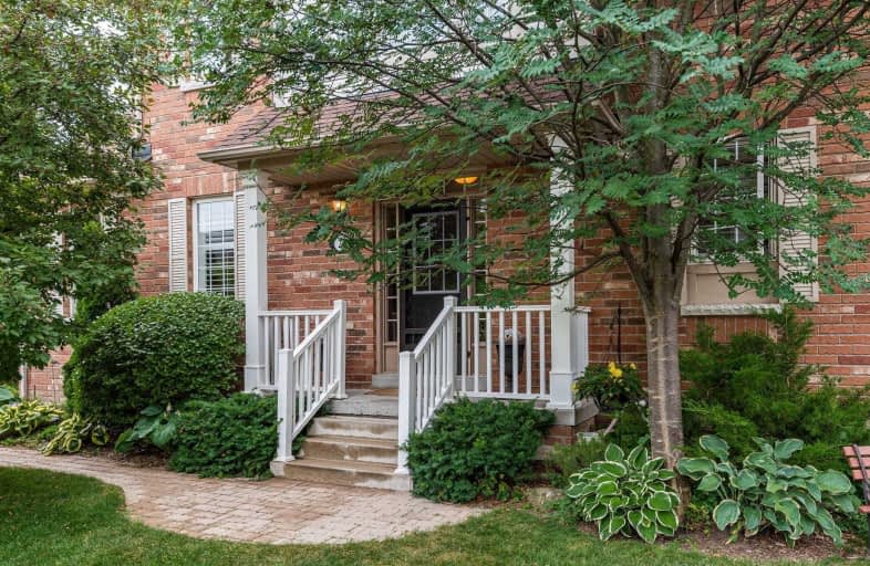 25 Dovercourt Lane, Aurora | Image 1